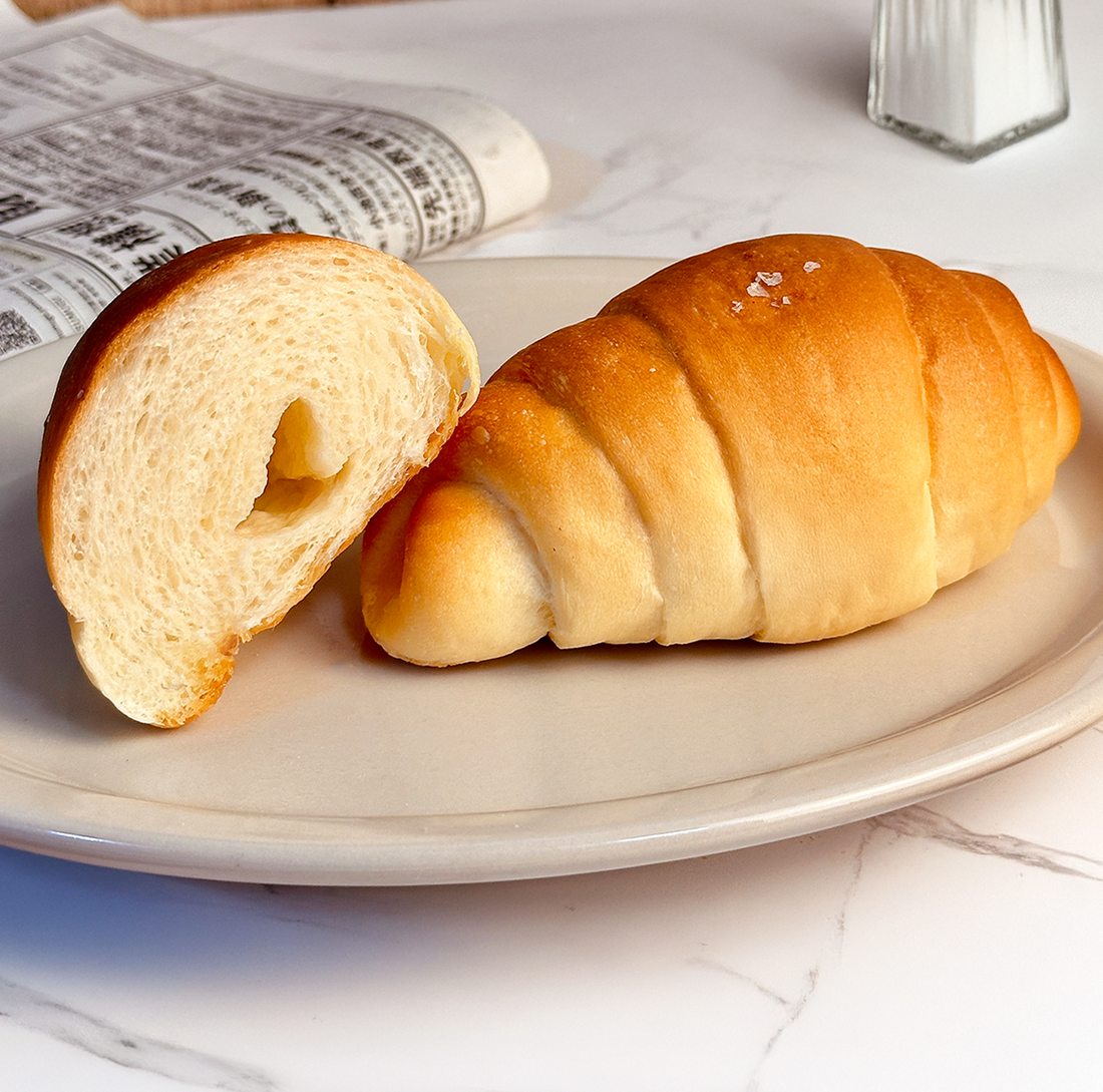 ขนมปังเกลือ (ชิโอะปัง) ซิกเนเจอร์ของ Yume Pan